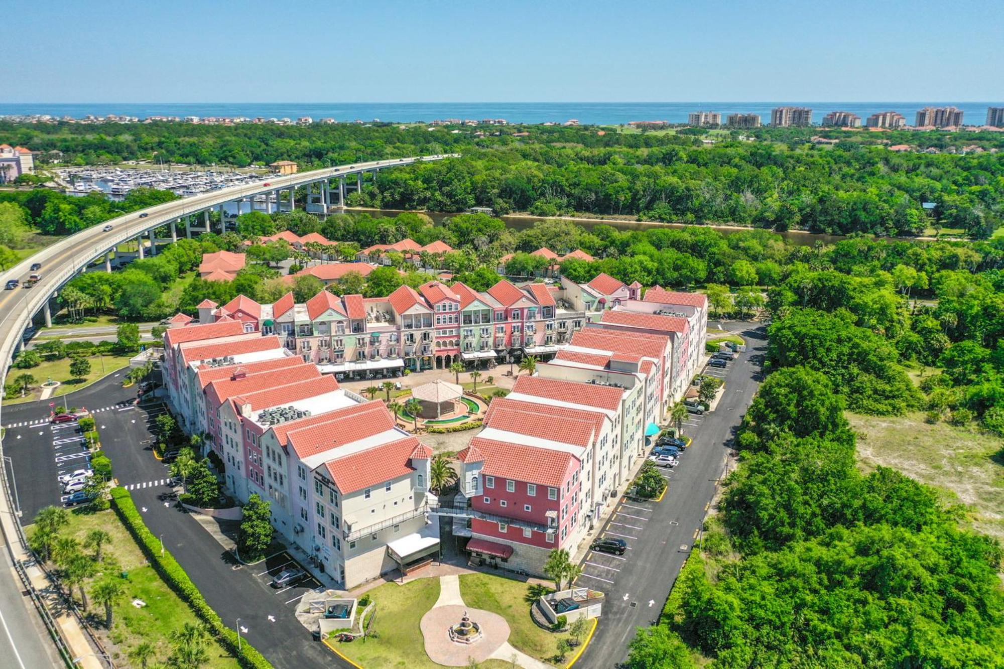 Cozy Queen Suite In European Village With Balcony View Near Beaches Palm Coast Zewnętrze zdjęcie